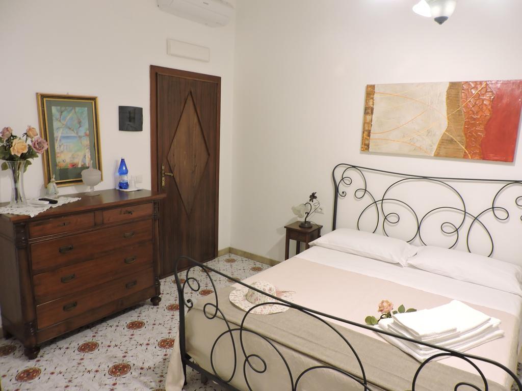 B&B Il Muro Vecchio 지아르디니낙소스 객실 사진