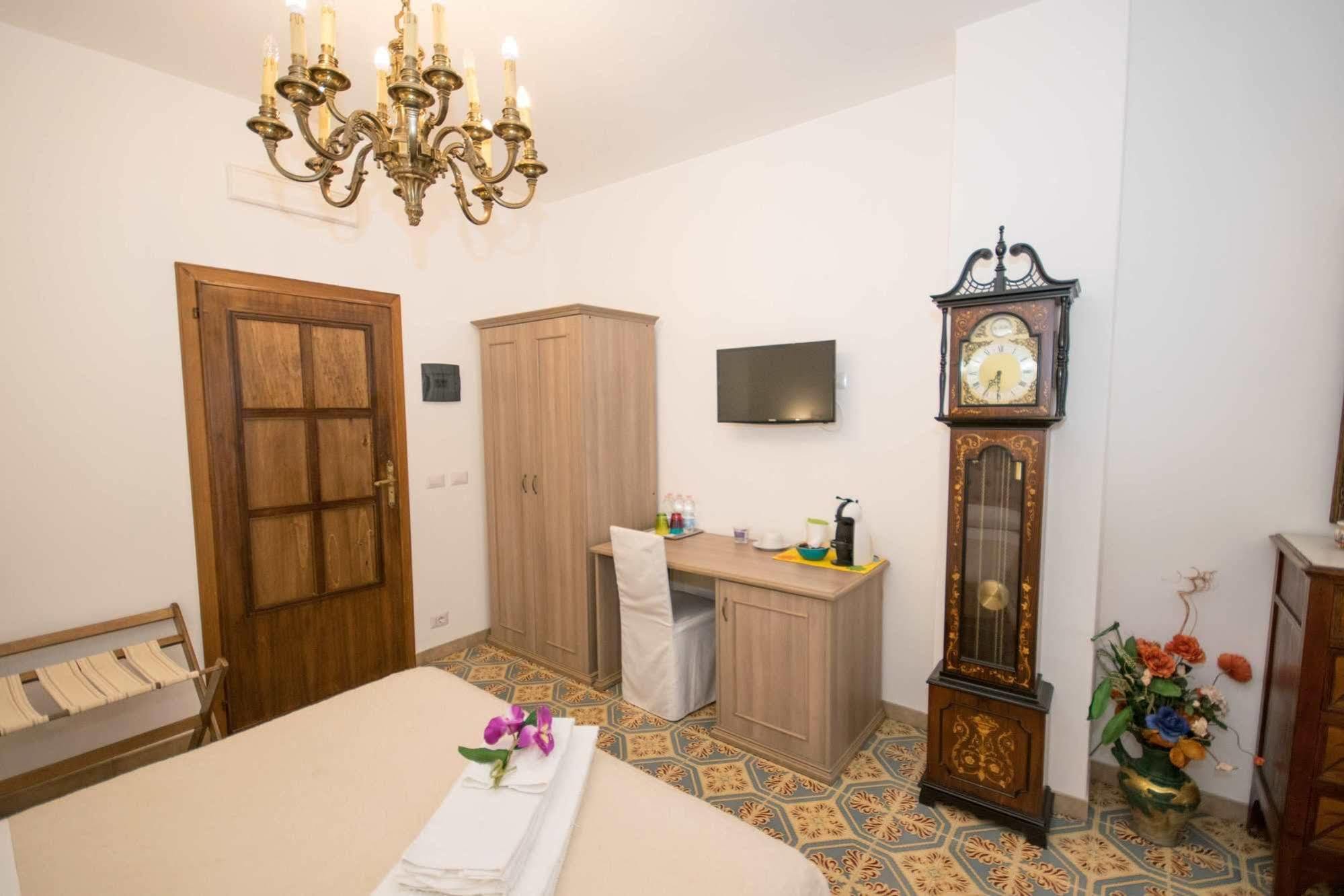 B&B Il Muro Vecchio 지아르디니낙소스 외부 사진